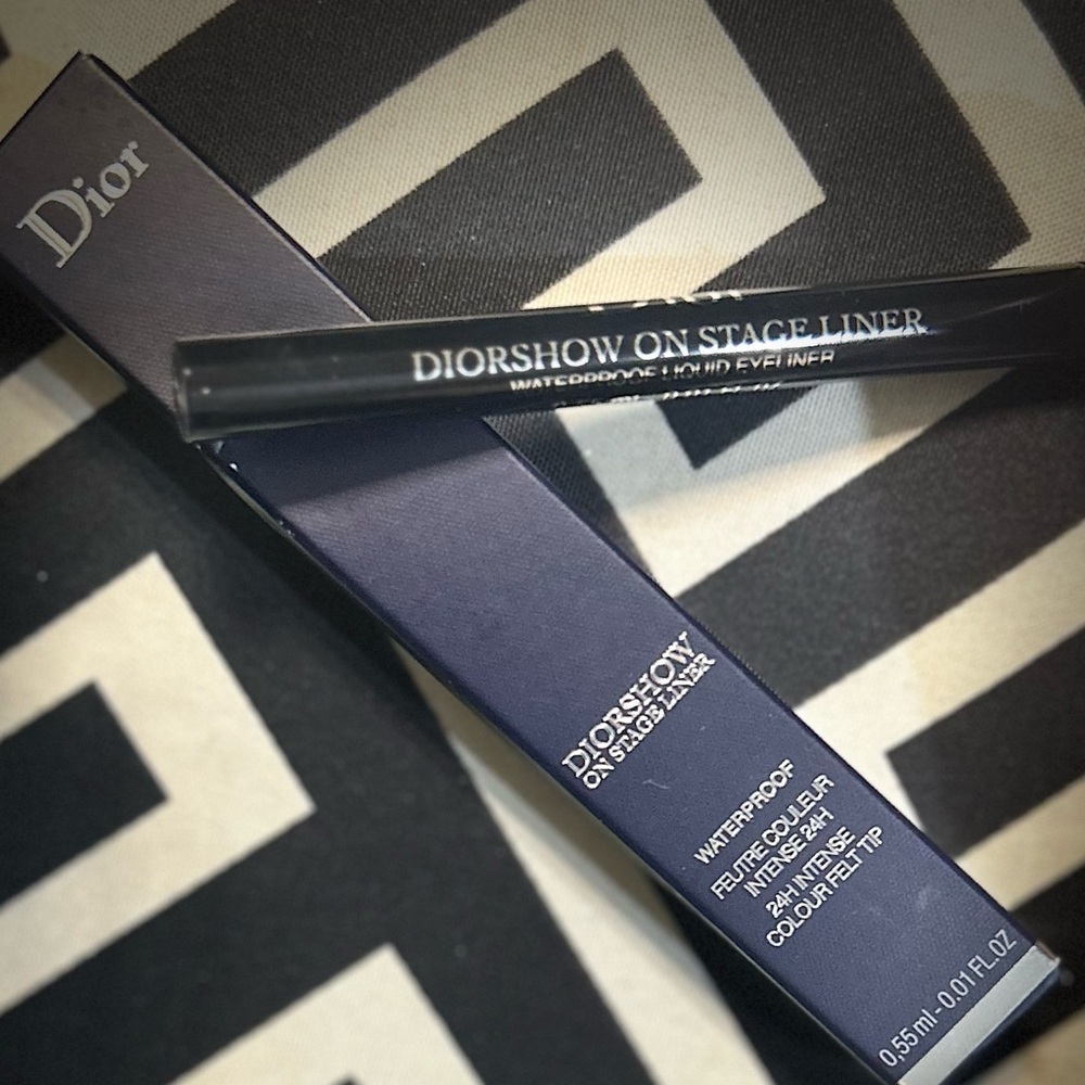 Dior Black Liquid Eyeliner - Diorshow On Stage Liner - Picture 9 of 9